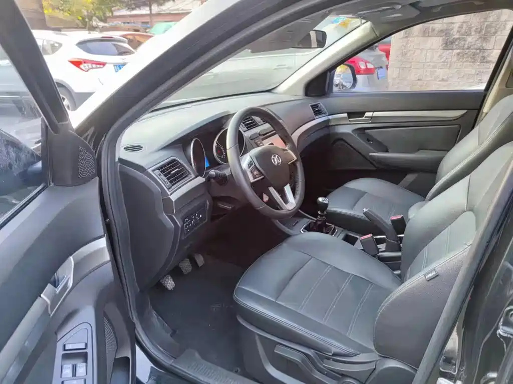 BAIC SENOVA X65 2015