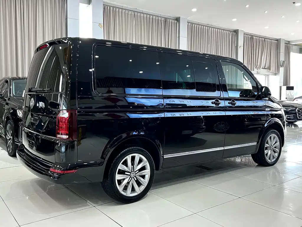VOLKSWAGEN MULTIVAN 2019