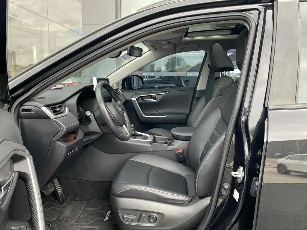 TOYOTA RAV4 RONGFANG 2020