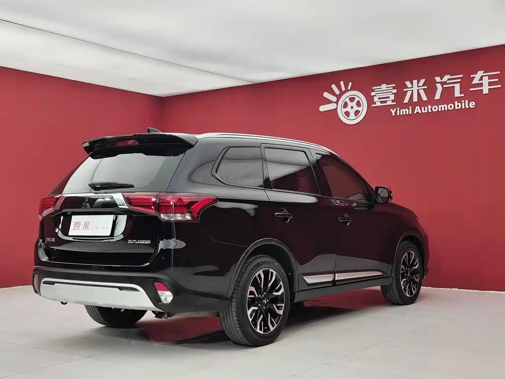 MITSUBISHI OUTLANDER 2021