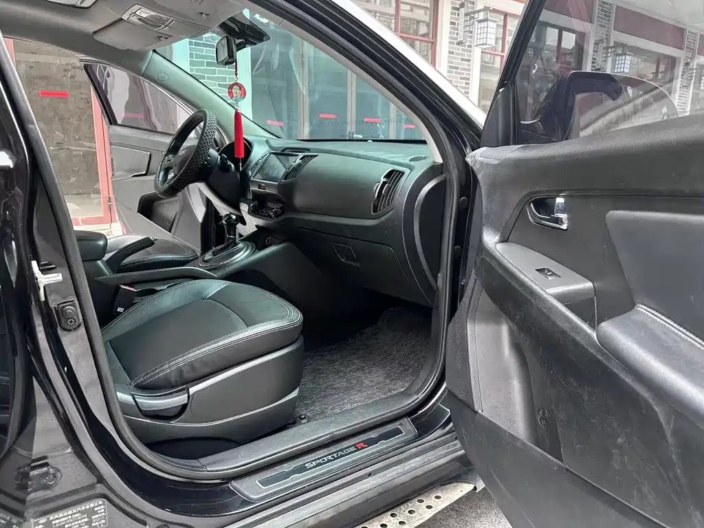 KIA SPORTAGE 2012