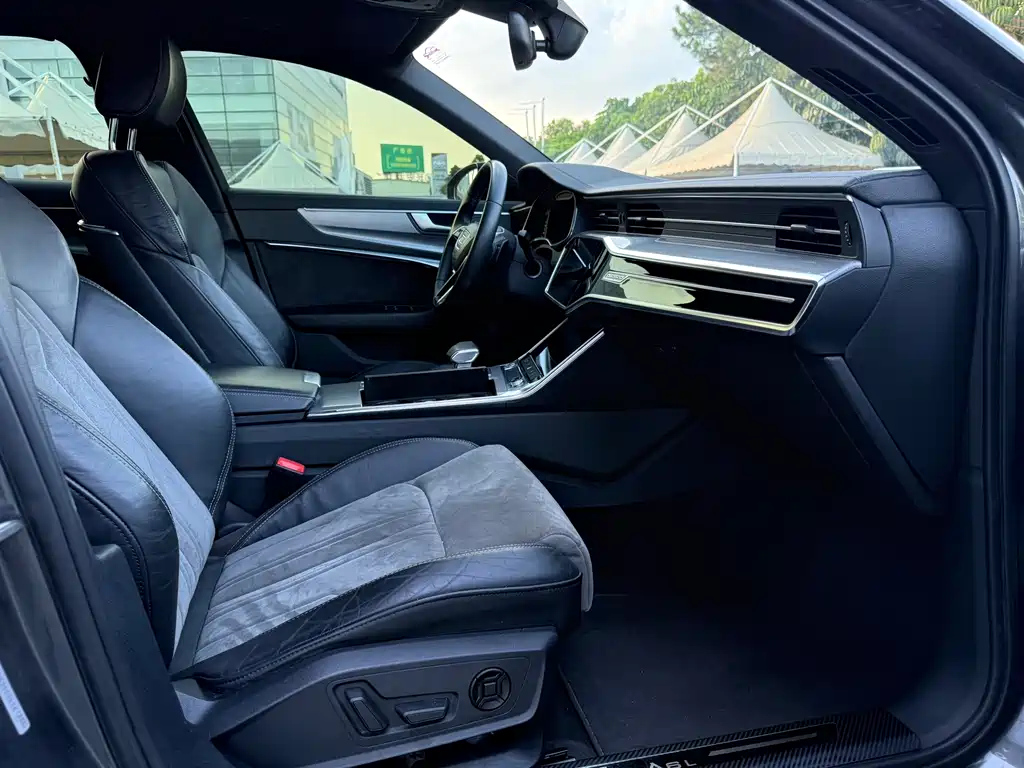 AUDI A6L 2019