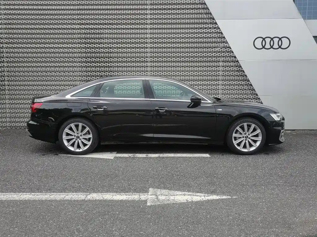 AUDI A6L 2024