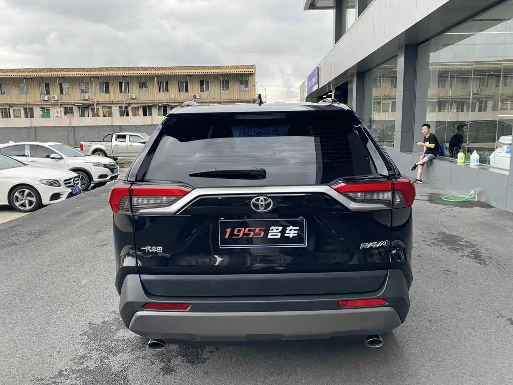 TOYOTA RAV4 RONGFANG 2020