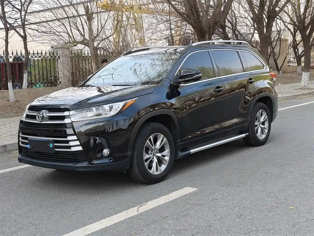 TOYOTA HIGHLANDER 2021