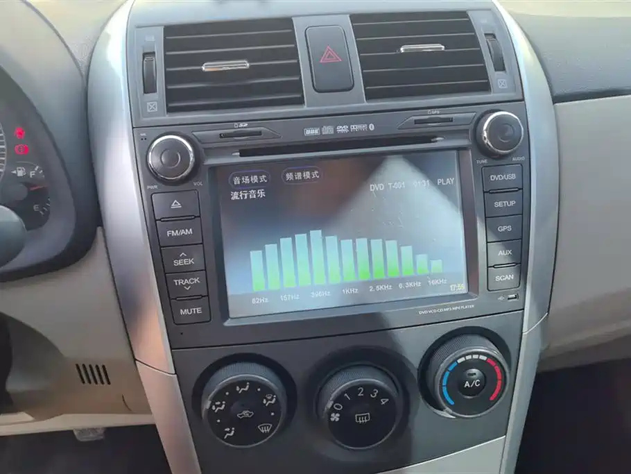 TOYOTA COROLLA 2011