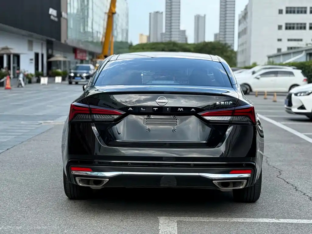 NISSAN TEANA 2022