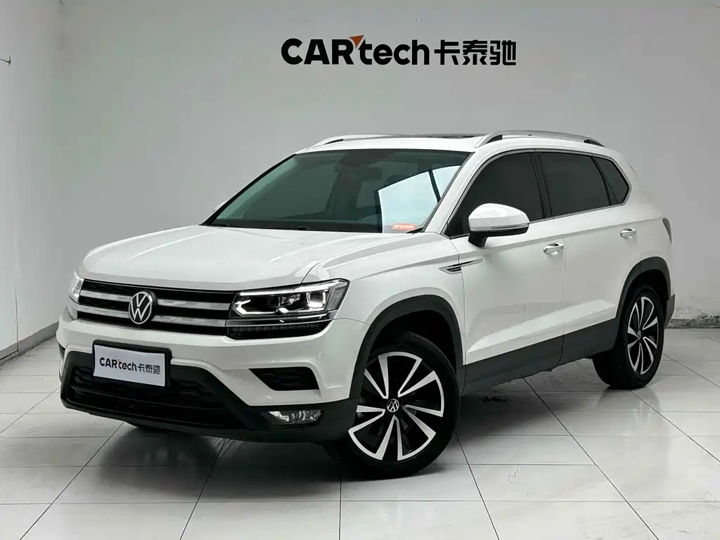 VOLKSWAGEN THARU 2022