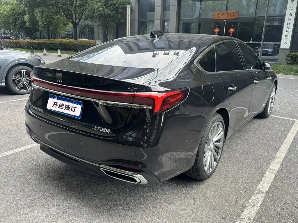 BUICK LACROSSE 2025