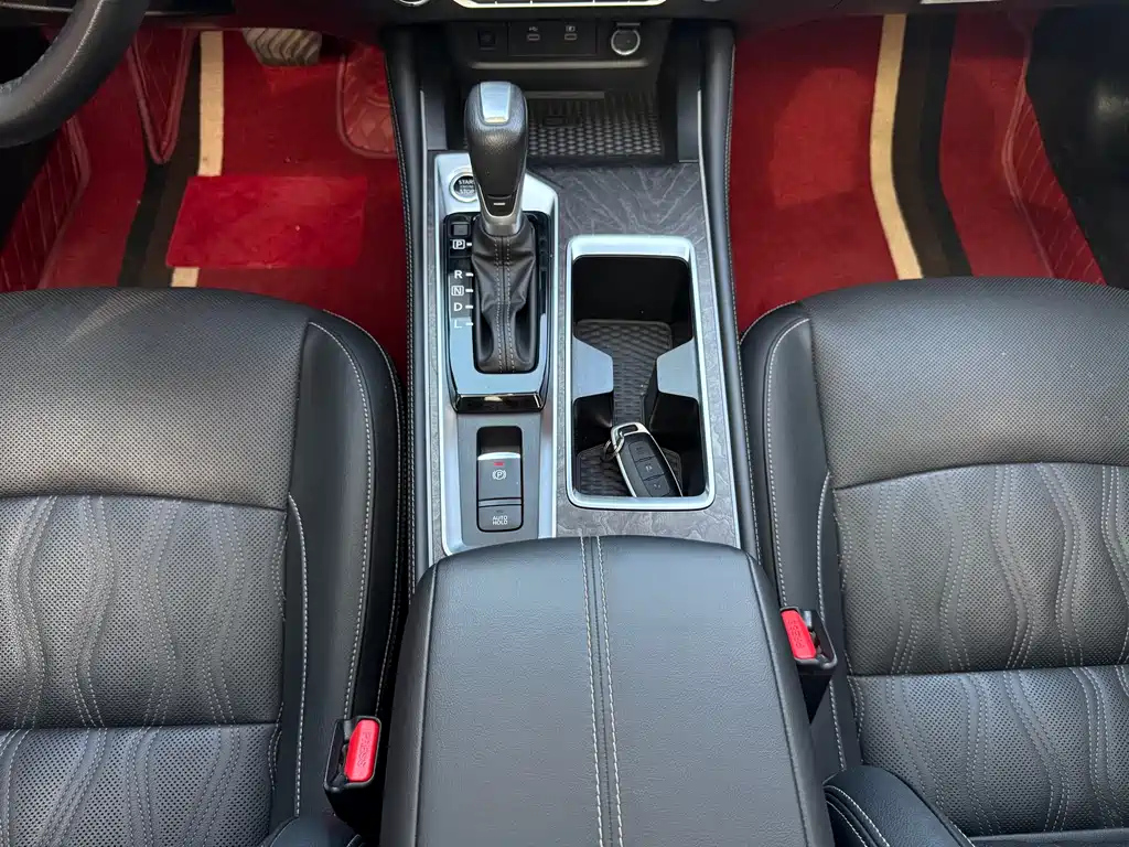 NISSAN TEANA 2022
