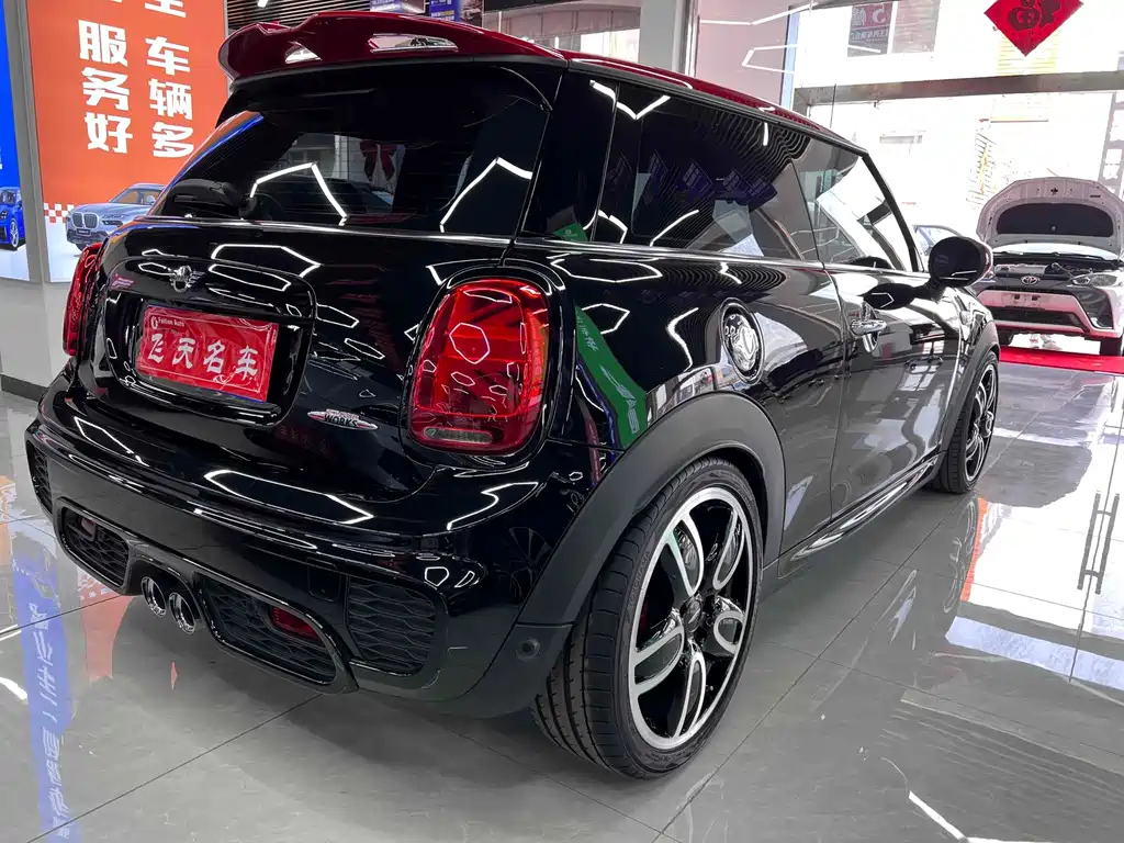 MINI JCW 2021