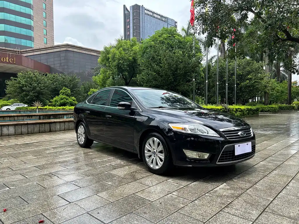 FORD MONDEO - WINNER 2010
