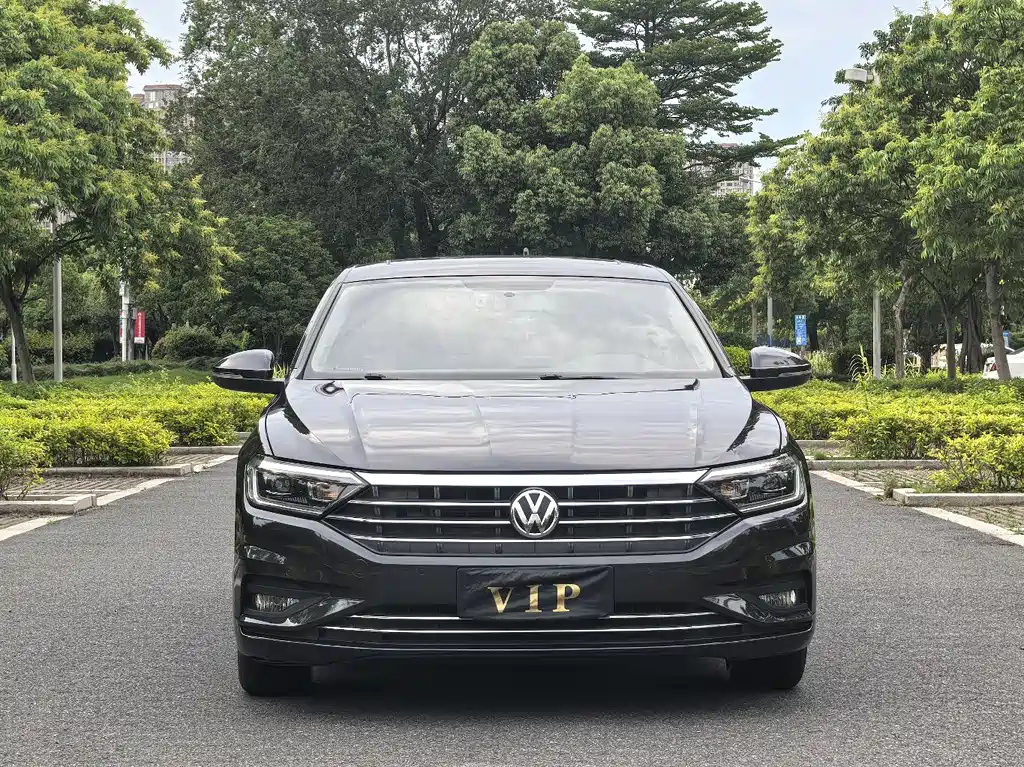 VOLKSWAGEN SAGITAR 2021