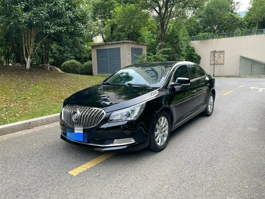 BUICK LACROSSE 2013