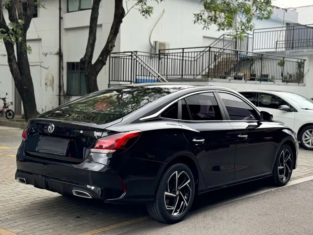 MG MG5 2021