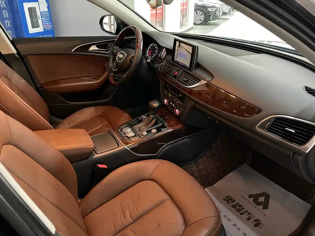 AUDI A6L 2015