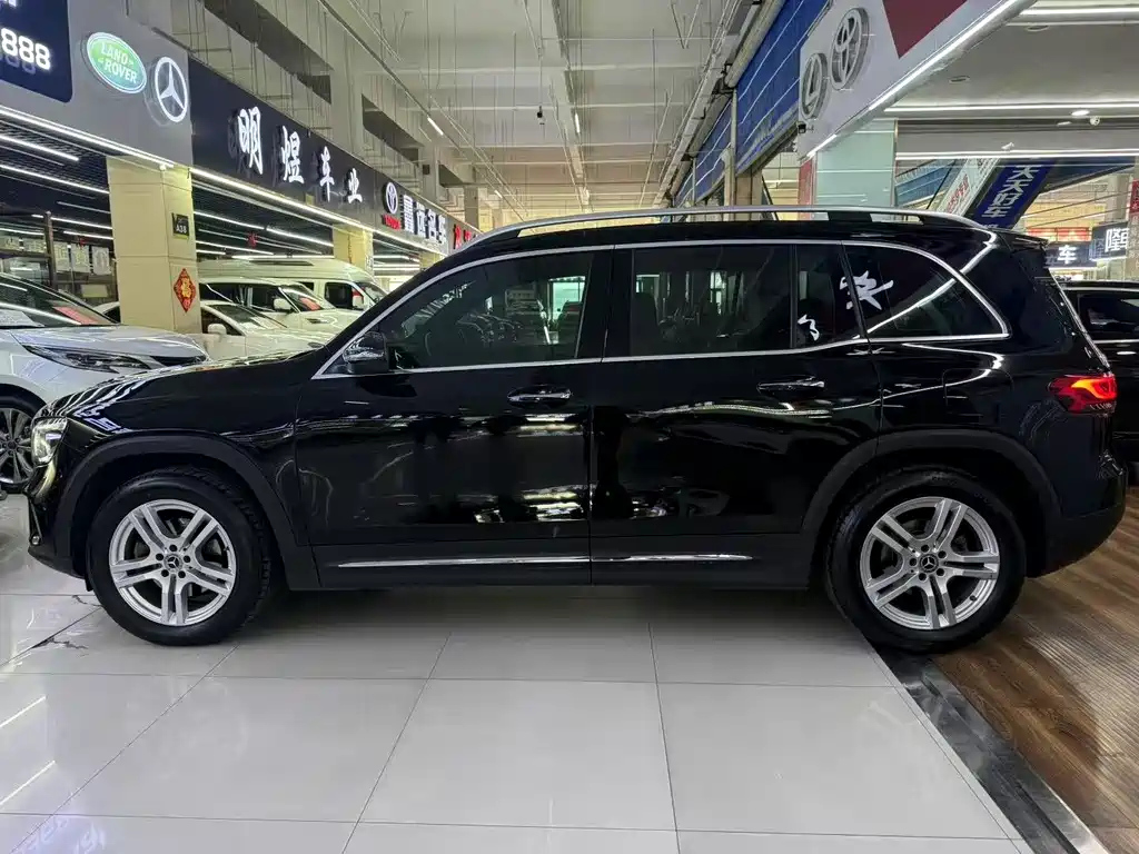 MERCEDES BENZ GLB 2020