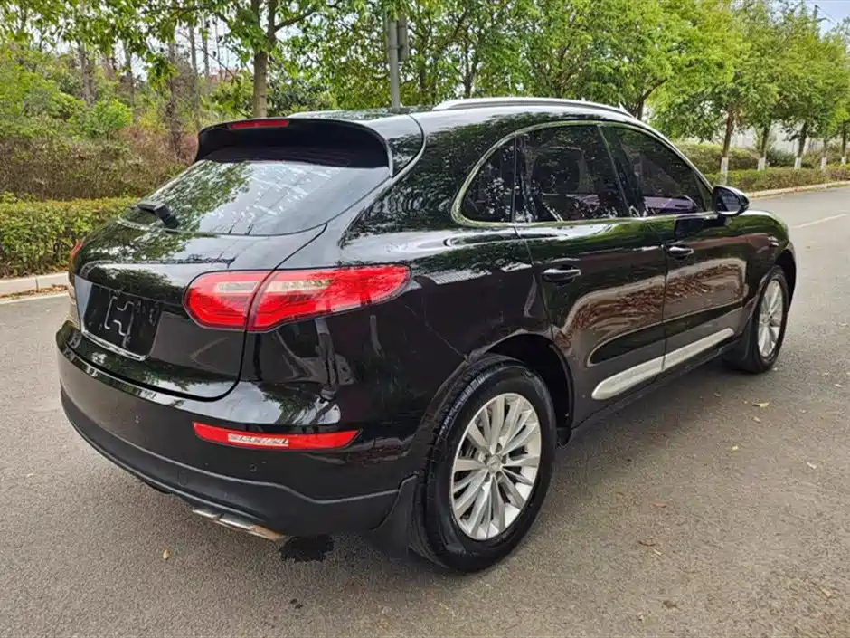 ZOTYE SR9 2017
