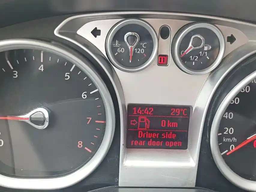 FORD FOCUS 2012