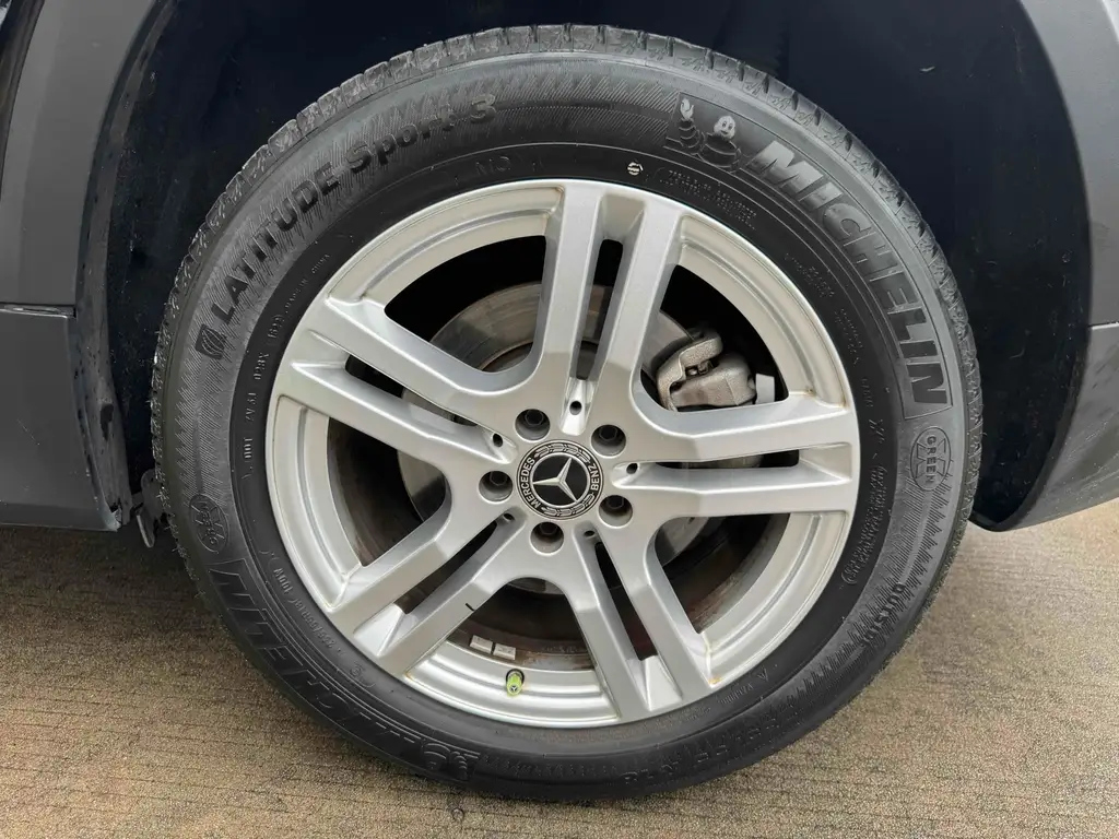 MERCEDES BENZ GLB 2022
