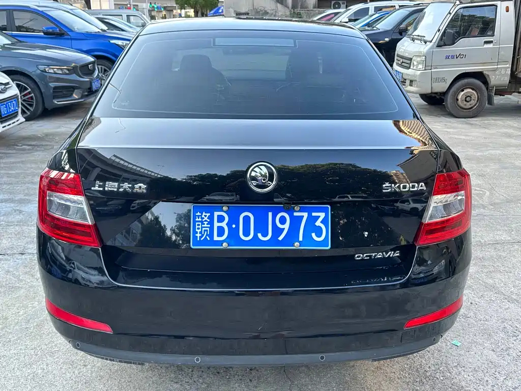 SKODA OCTAVIA 2017