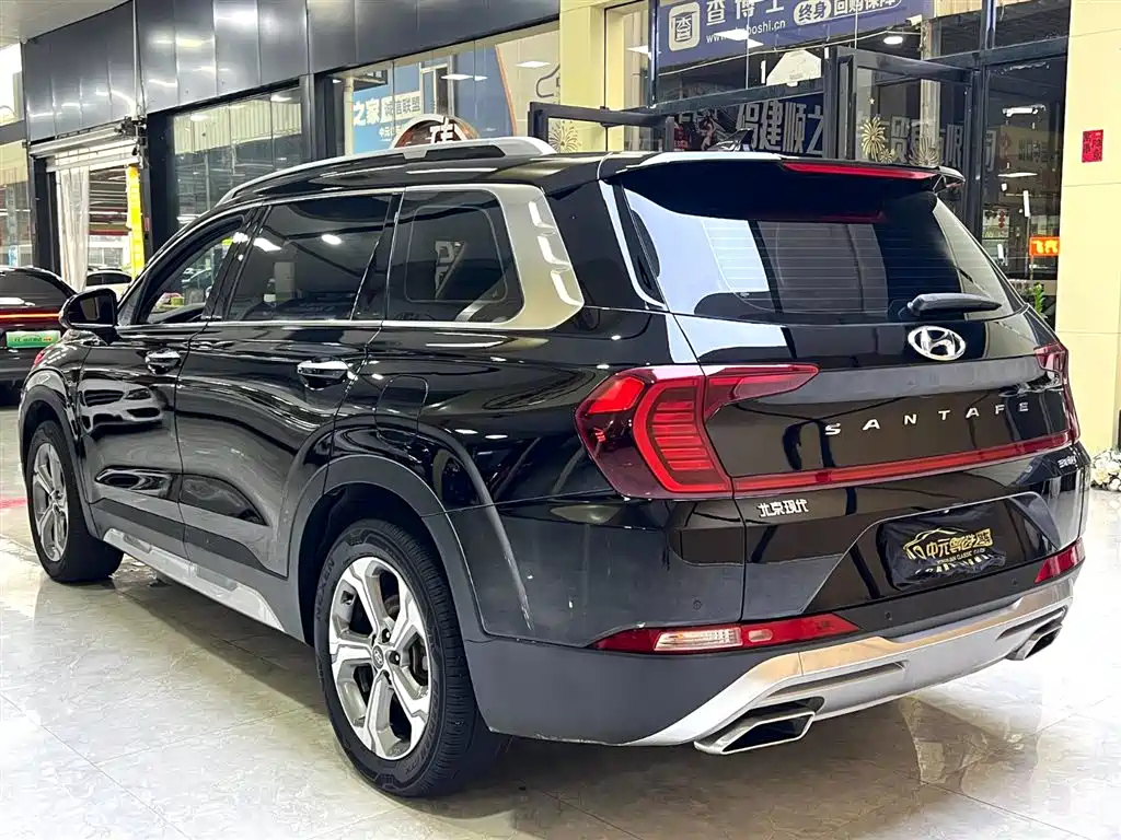HYUNDAI SANTAFE 2019