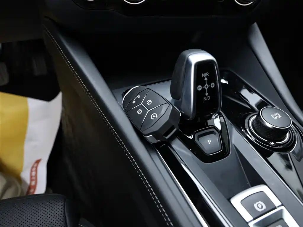 LYNK&CO 02 HATCHBACK 2022