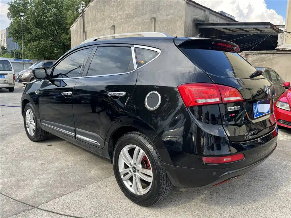 JAC REFINE S5 2013
