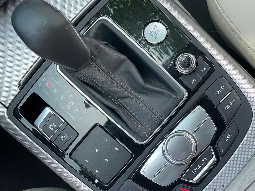 AUDI A6L 2016