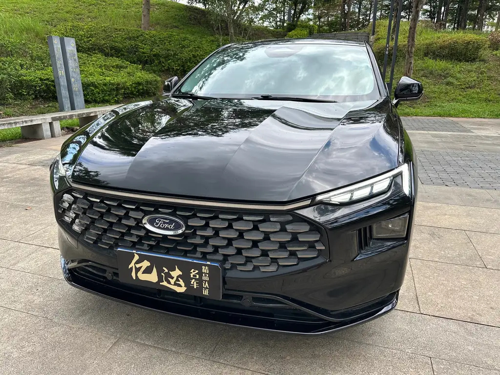 FORD MONDEO 2022