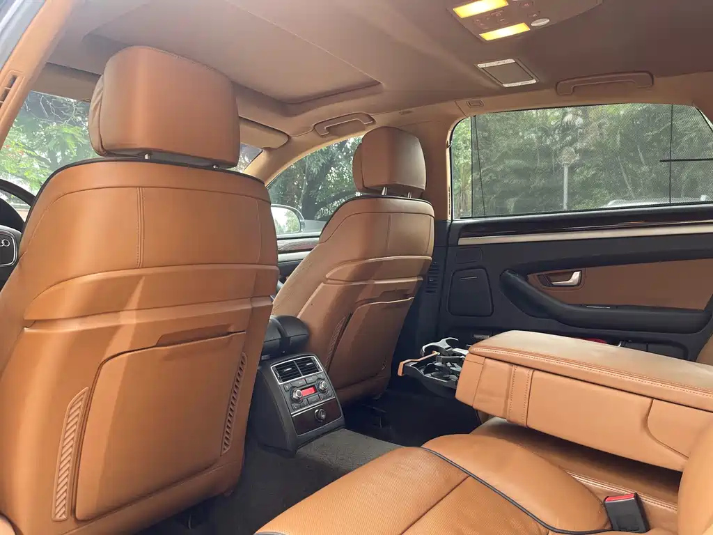 AUDI A8 2009