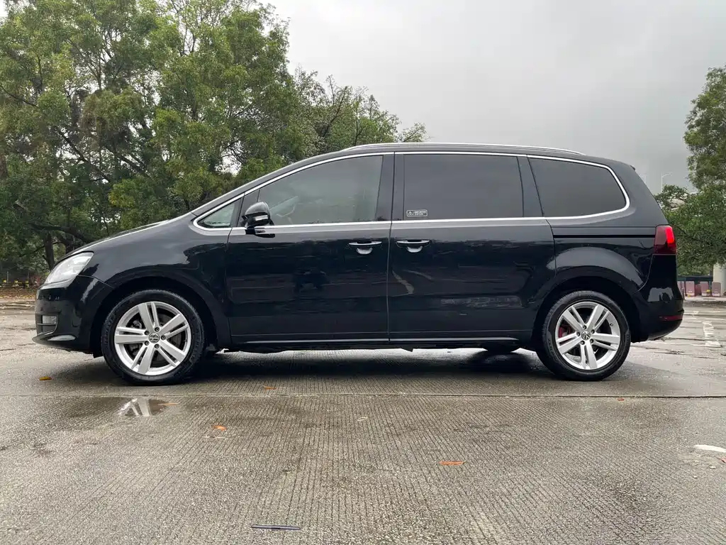 VOLKSWAGEN SHARAN 2016