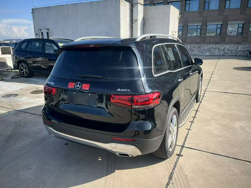 MERCEDES BENZ GLB 2021