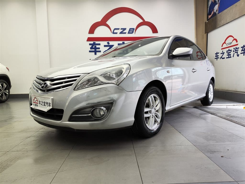 HYUNDAI CELESTA 2011