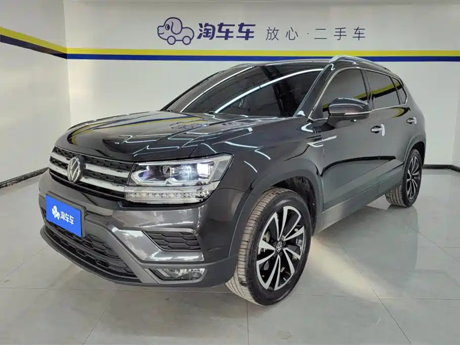 VOLKSWAGEN THARU 2022