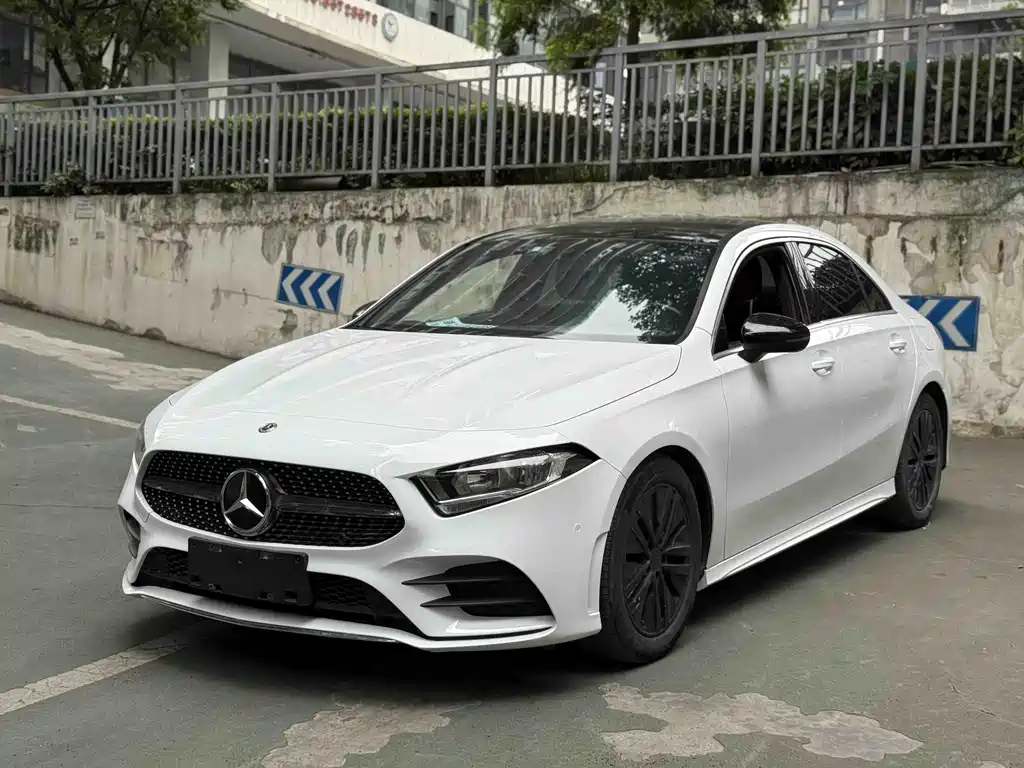 MERCEDES BENZ A-CLASS 2020