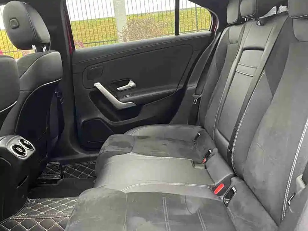 MERCEDES BENZ A-CLASS 2019