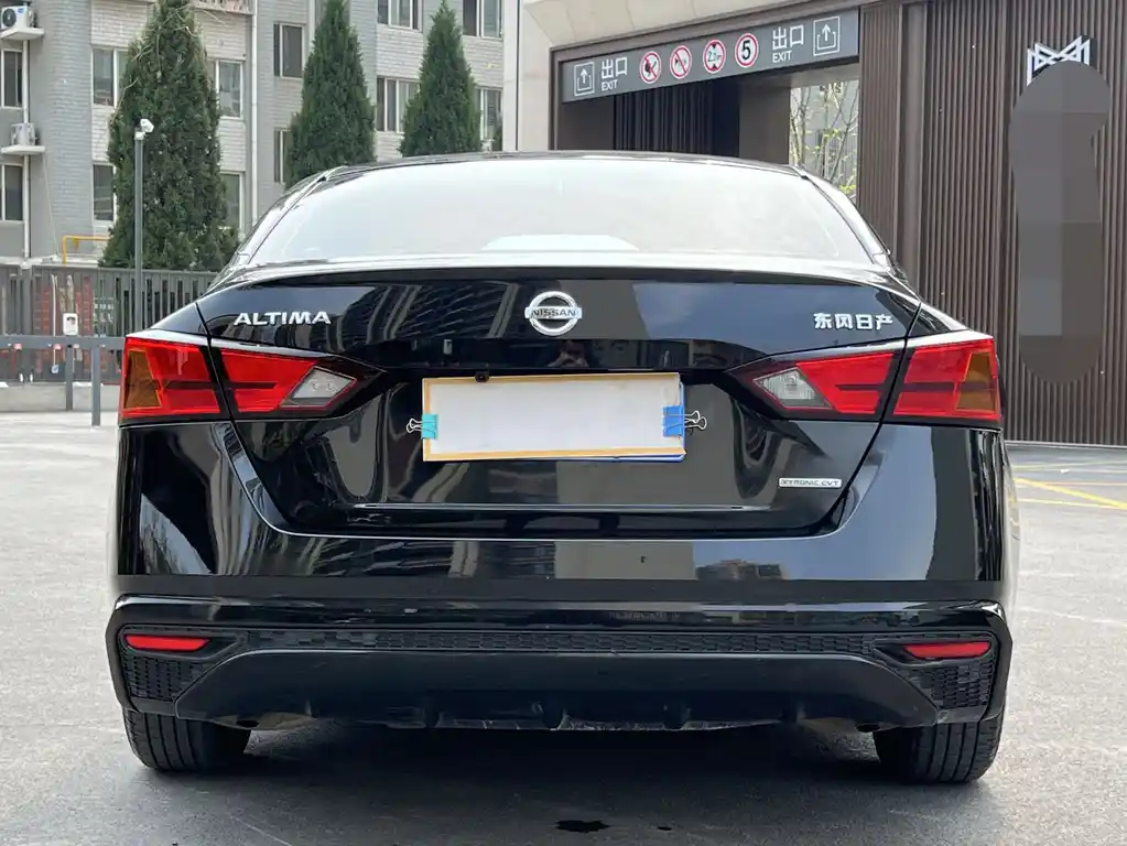 NISSAN TEANA 2021