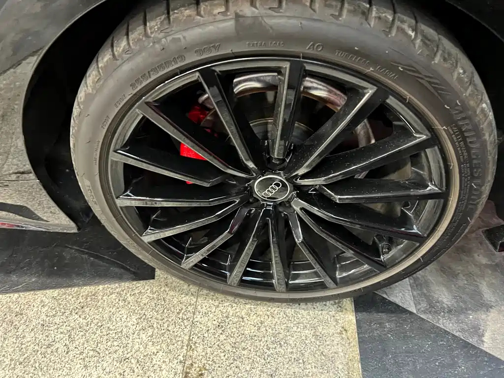AUDI A5 2024