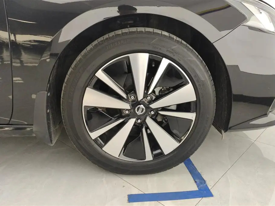 NISSAN TEANA 2021