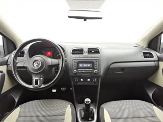 VOLKSWAGEN POLO 2012 YEAR 1.6L CROSS POLO MT 2012