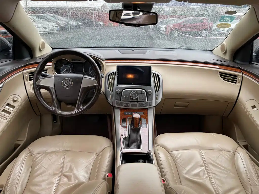 BUICK LACROSSE 2012