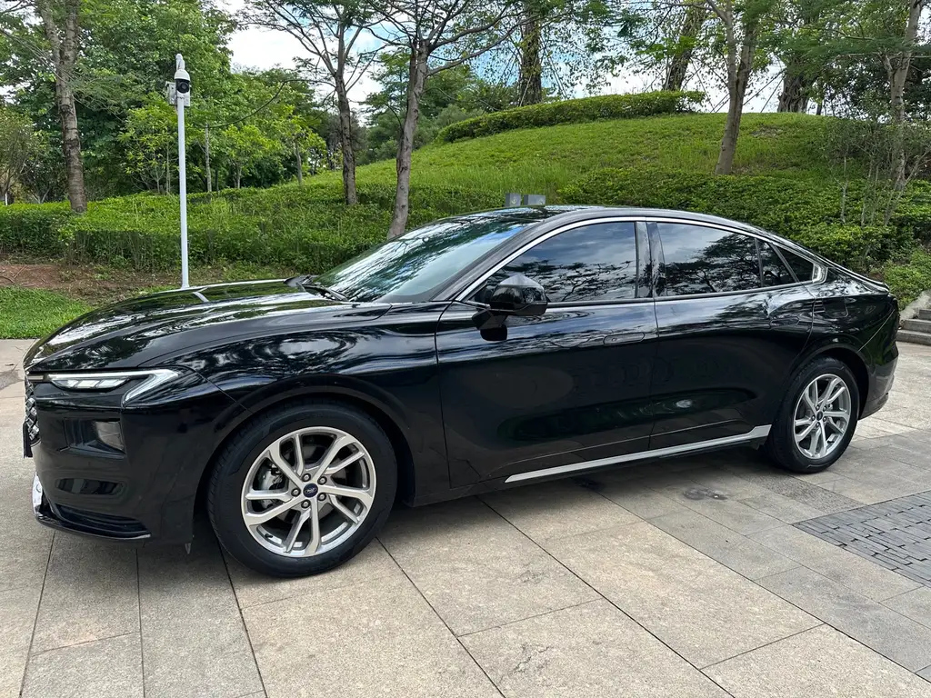 FORD MONDEO 2022