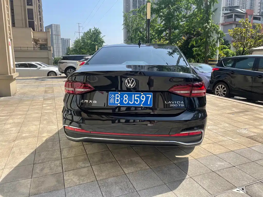 VOLKSWAGEN LAVIDA 2023