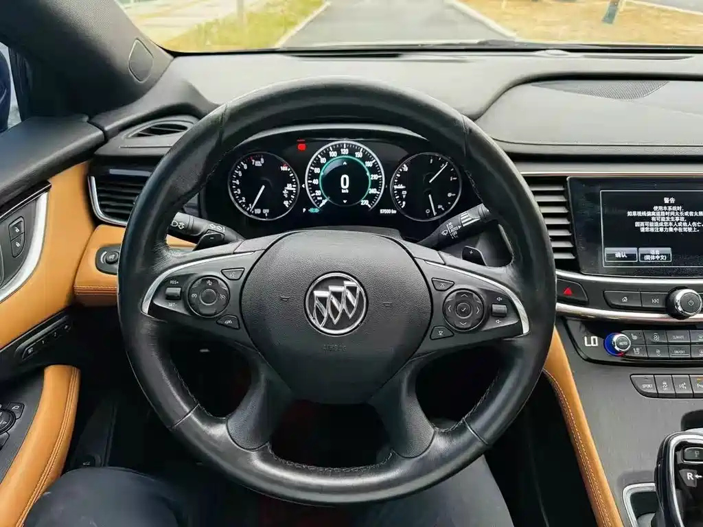 BUICK LACROSSE 2018