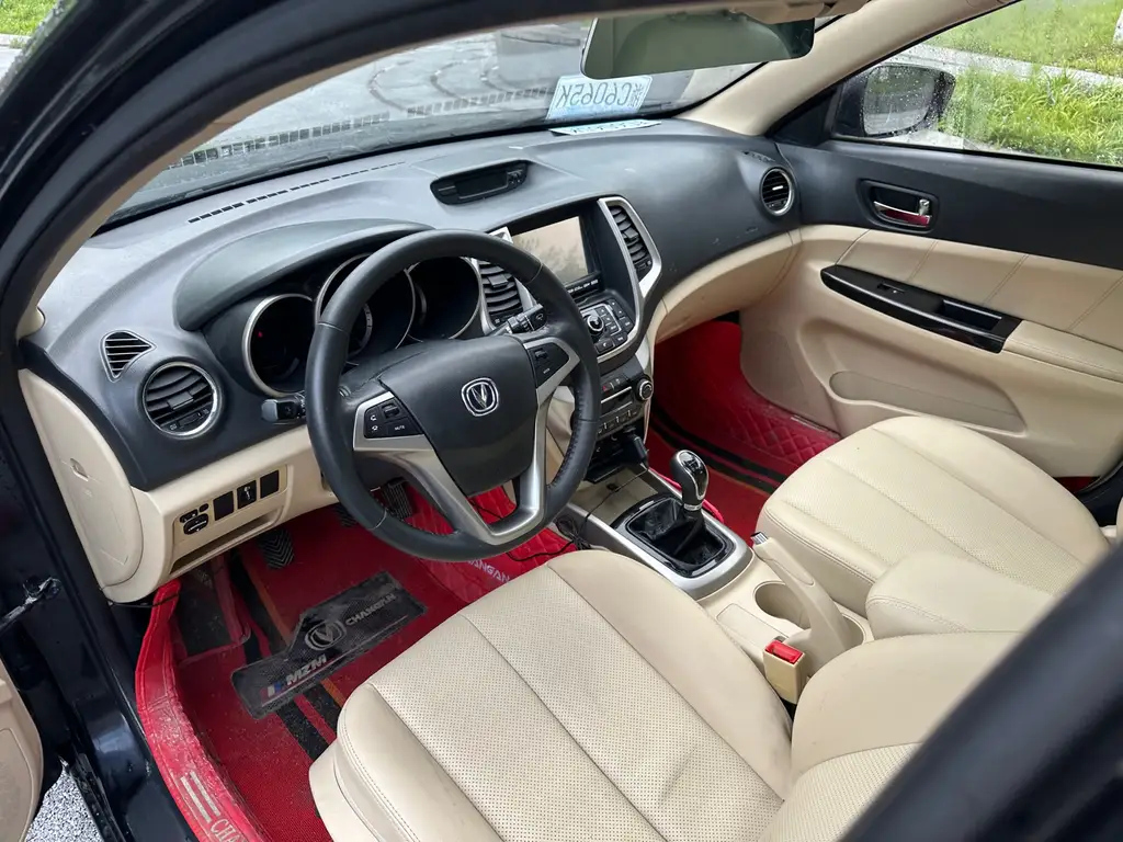 CHANGAN EADO 2015