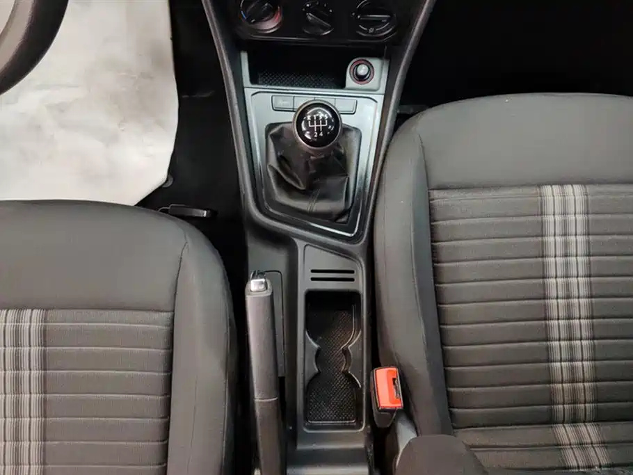 VOLKSWAGEN LAVIDA 2019