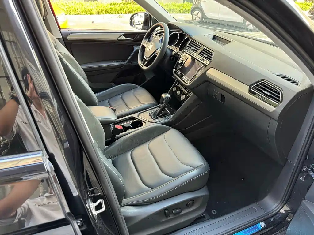 VOLKSWAGEN TIGUAN L 2018