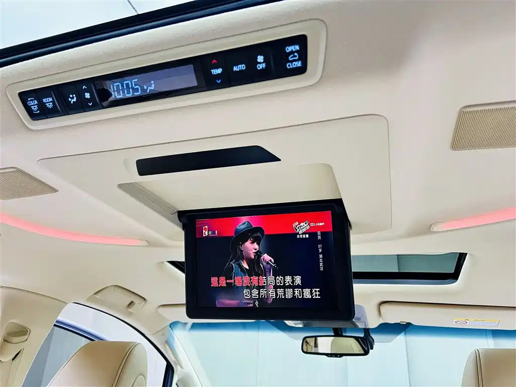 TOYOTA ALPHARD 2018
