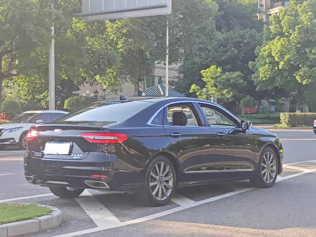 FORD TAURUS 2019